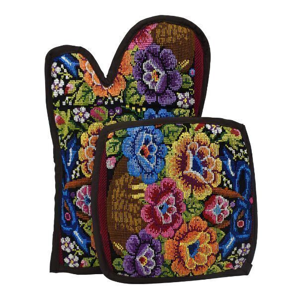 Picture of huipil oven mitt and potholder