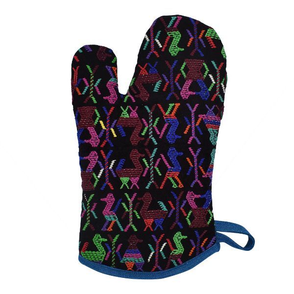 Picture of huipil oven mitt