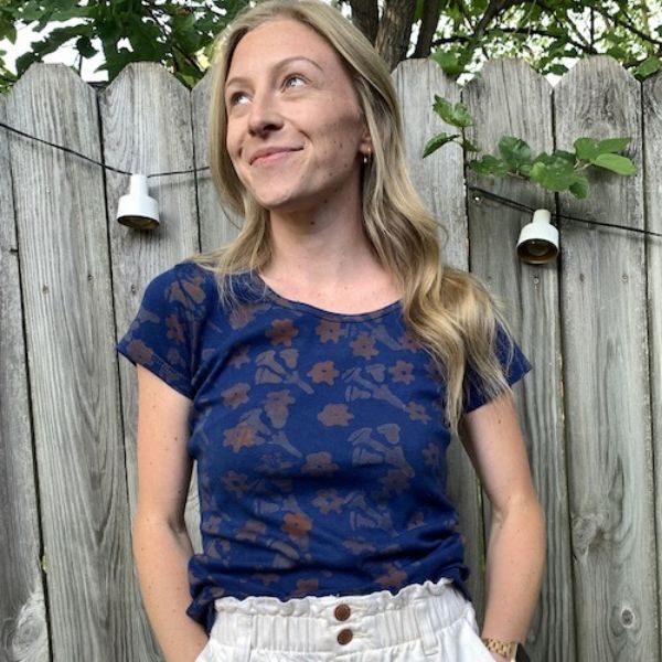 Floral Batik Print Scoop Neck Fitted T-Shirt