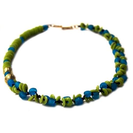 Picture of half-half glass bead necklace