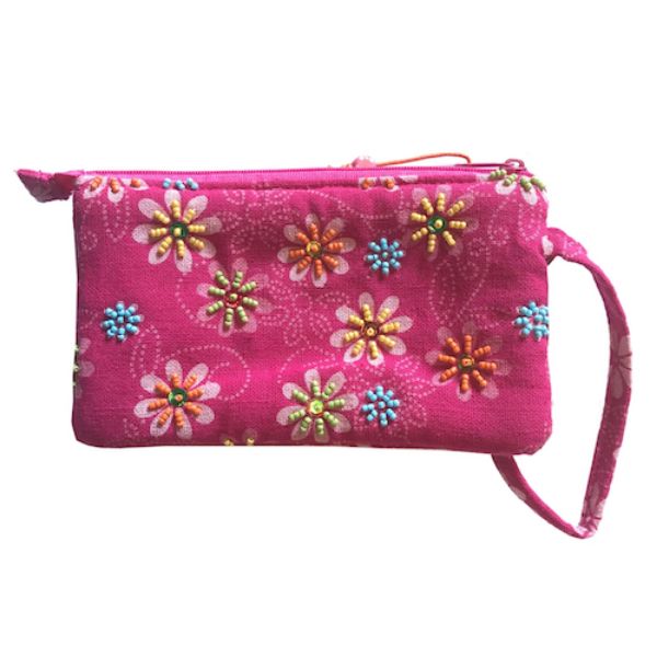 Picture of jittar beaded wristlet