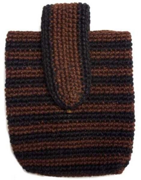 Picture of crocheted earbuds holder
