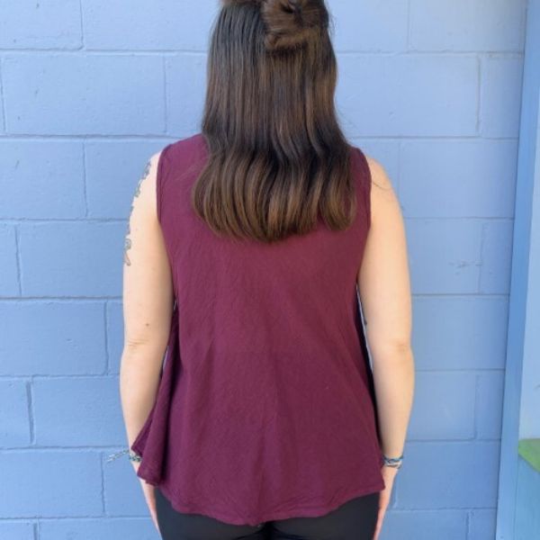 	Sleeveless Coco Button Swing Top