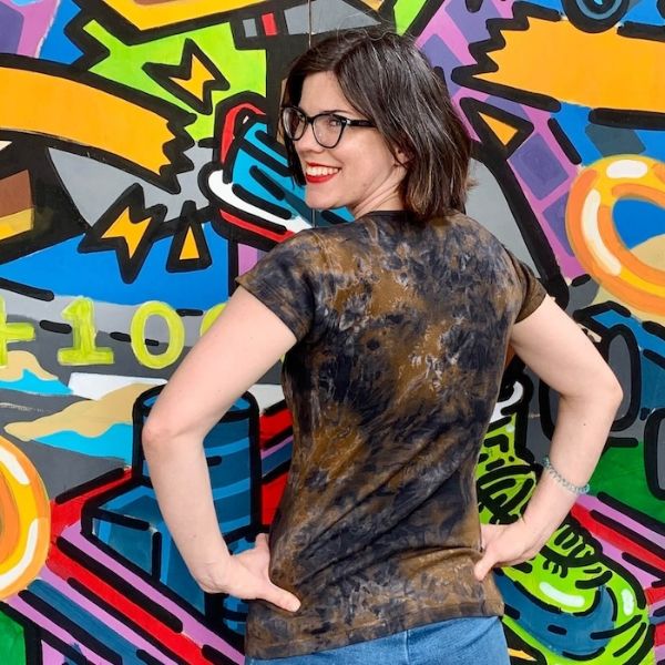 Reverse Tie Dye Scoop Neck Fitted T-Shirt