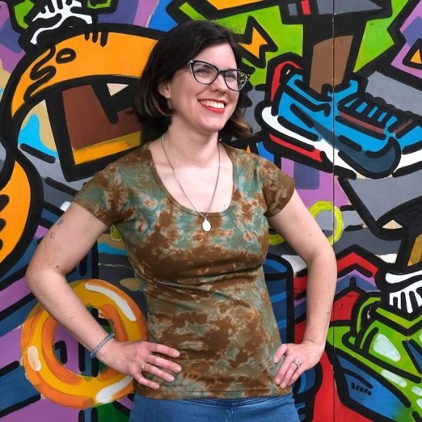 Reverse Tie Dye Scoop Neck Fitted T-Shirt