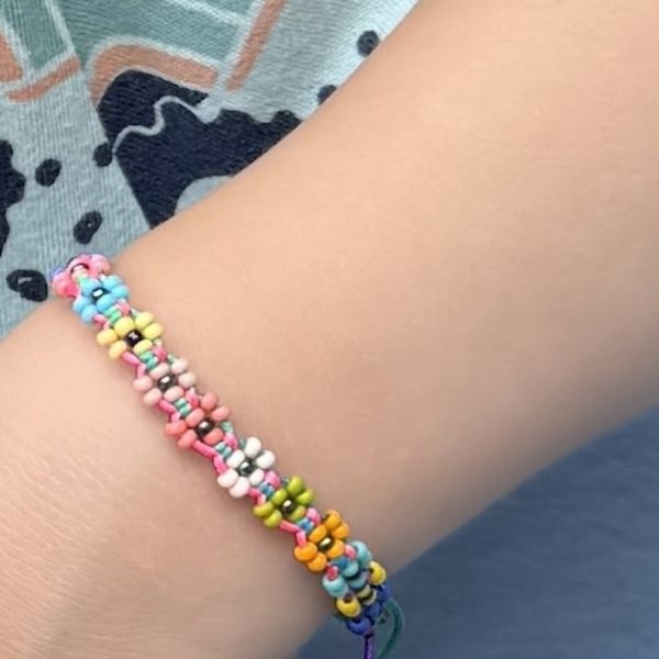 Beaded Daisy Bracelet