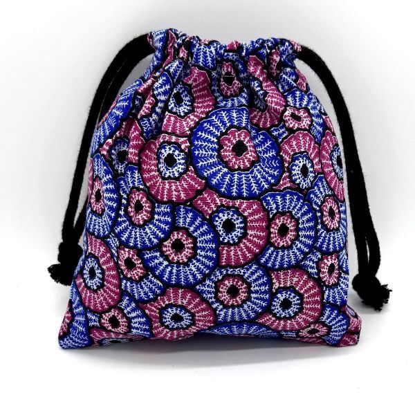 Picture of flower pull pouch