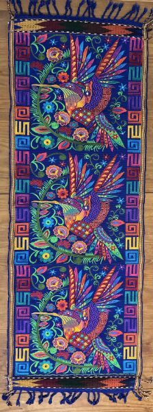 Picture of hummingbird table runner