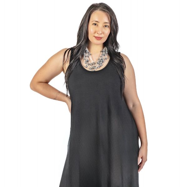 Picture of chloe's solid tunic