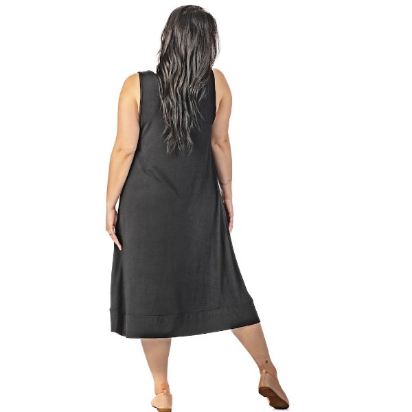 Picture of chloe's solid tunic