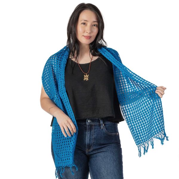 Picture of handwoven windowpane scarf