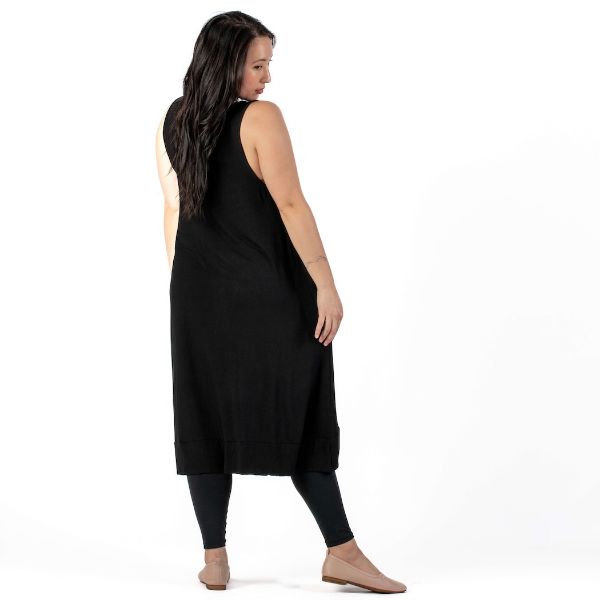 Picture of chloe's solid tunic