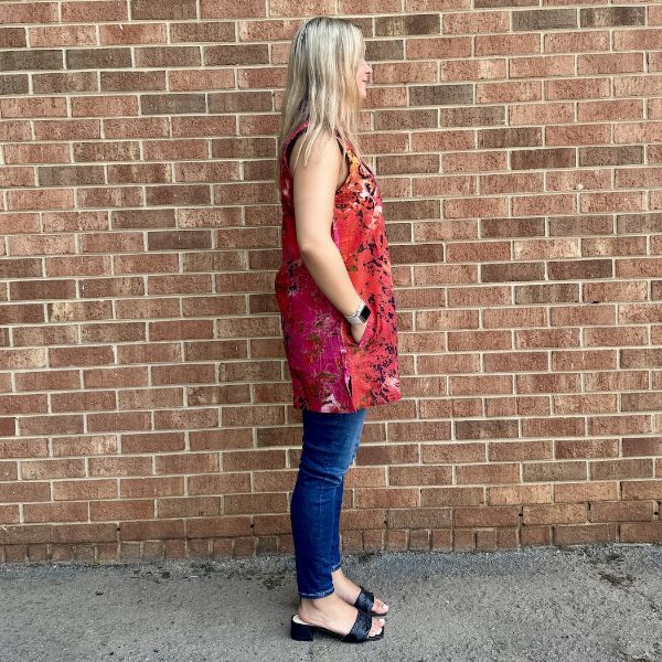 Red Batik Sleeveless Collared Tunic