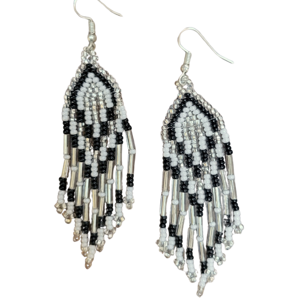 Picture of ivy beaded earrings
