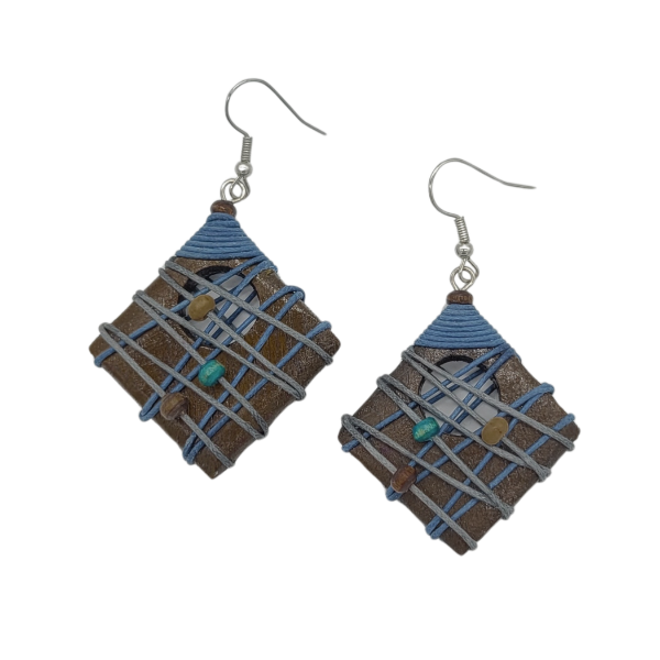 Picture of geometric balsa wood earrings