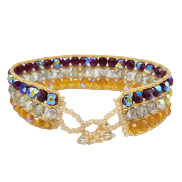 Picture of tricolor crystal beaded bracelet