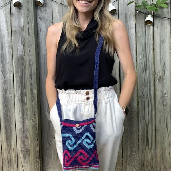 Picture of crocheted waves bag