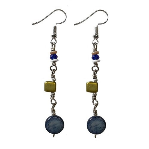 Picture of concha pearl earrings