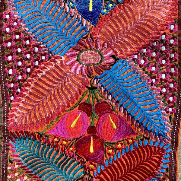 Picture of deluxe table runner - floral tapestry