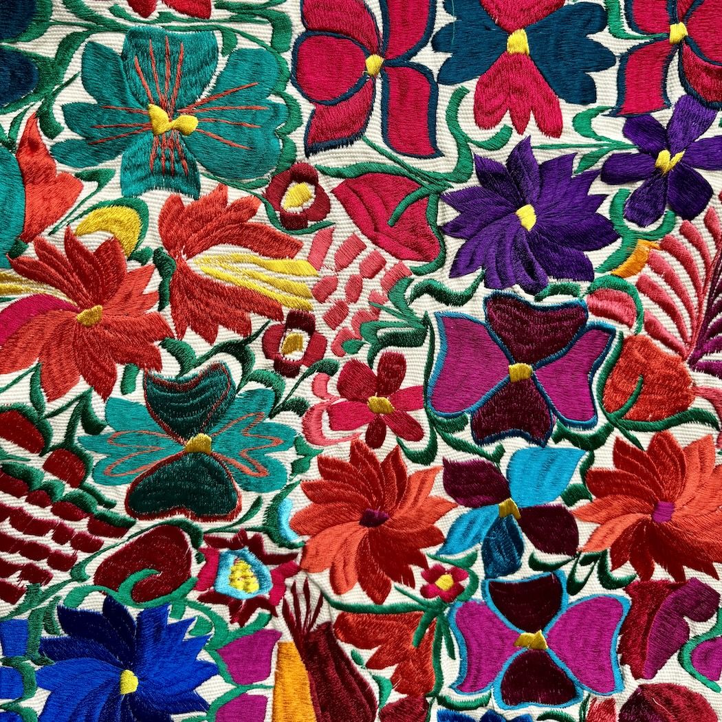 Picture of table runner - floral tapestry