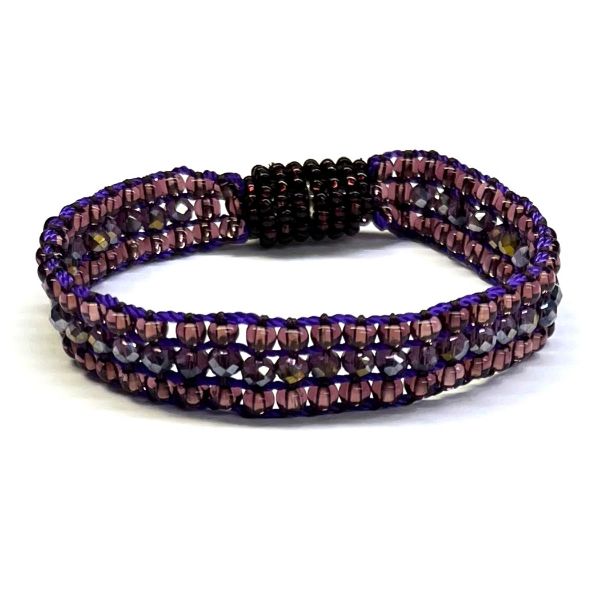 Picture of crystal beaded magnet bracelet