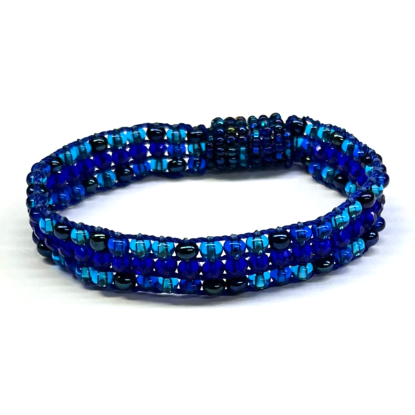 Picture of crystal beaded magnet bracelet