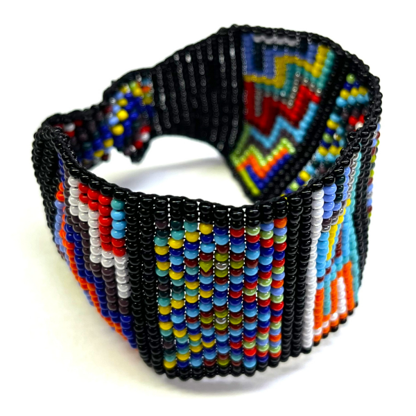 Picture of nativa beaded magnet bracelet