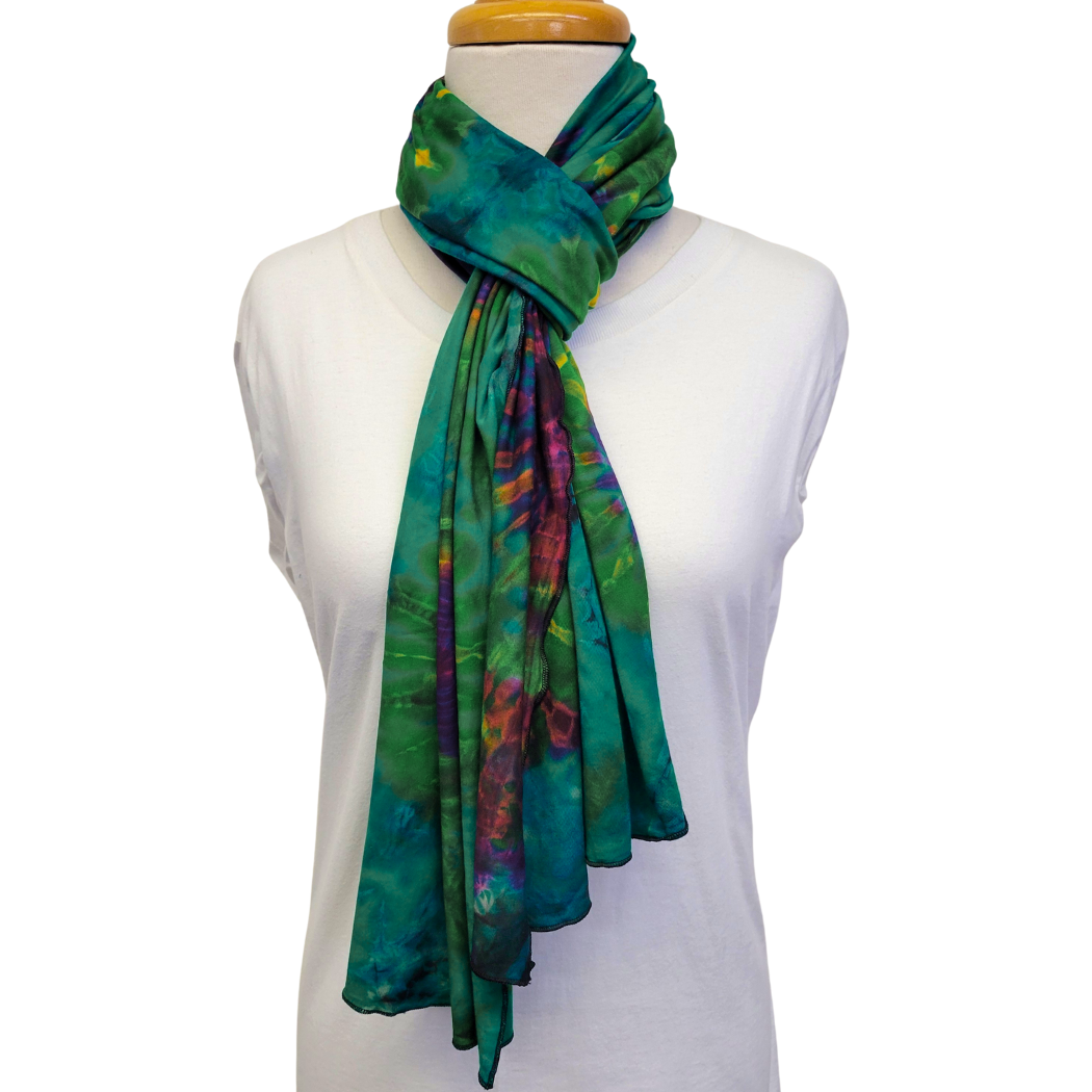 Picture of tie dye lolly scarf
