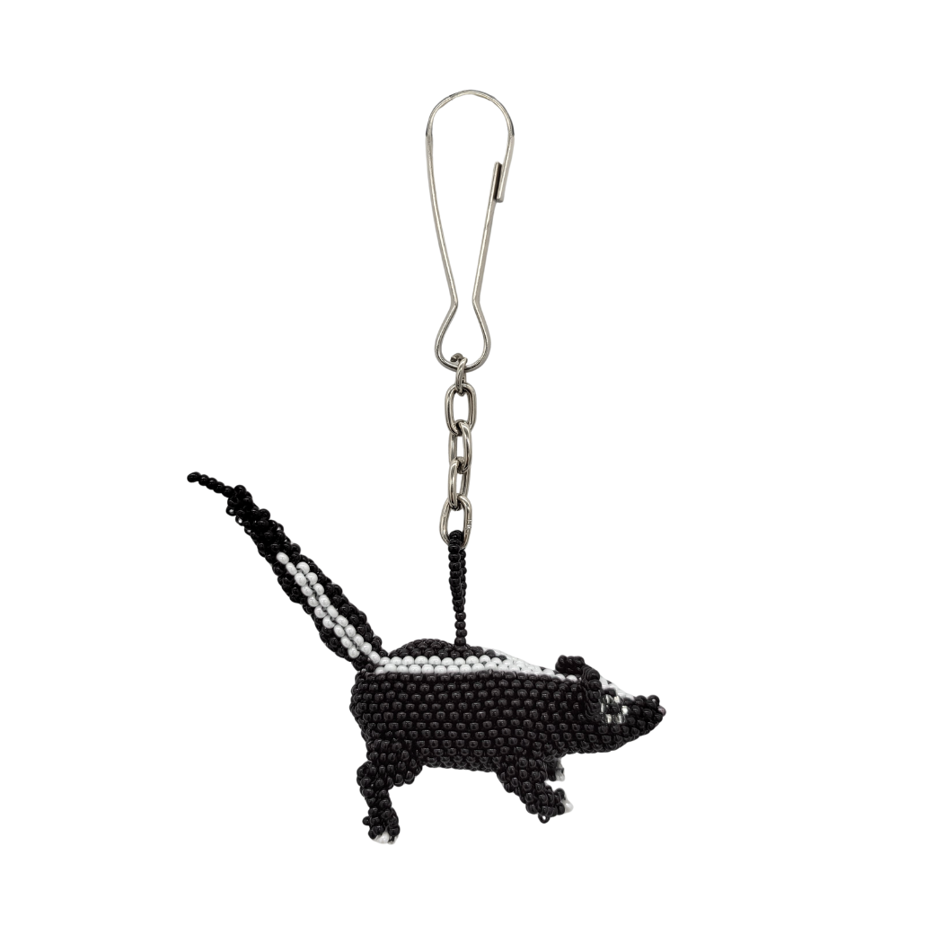 Picture of skunk beaded bag charm