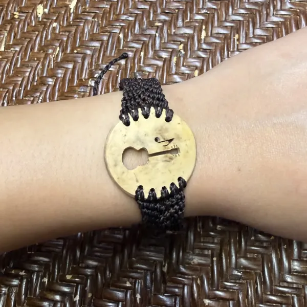 Coco Macrame Bracelet - Guitar